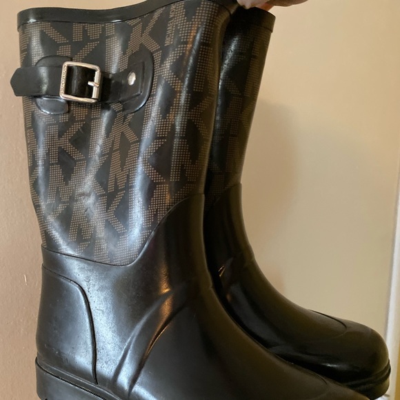 Michael Kors Women’s Rain Boots - Picture 1 of 4
